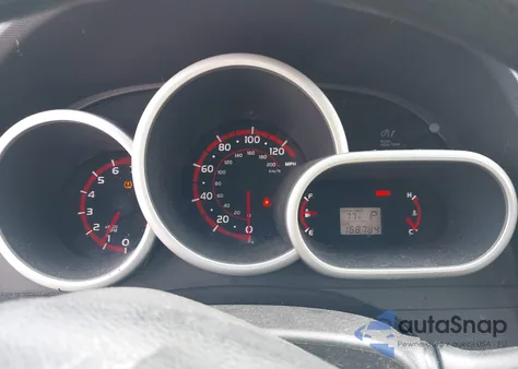 2010 Pontiac Vibe from USA, damaged, VIN 5Y2SP6E89AZ412145